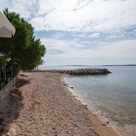 Apartments By The Sea Mandre, Pag - 4093 Kolan Kültér fotó