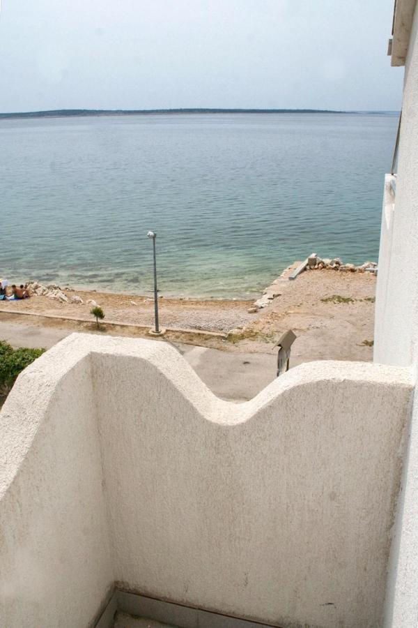Apartments By The Sea Mandre, Pag - 4093 Kolan Kültér fotó