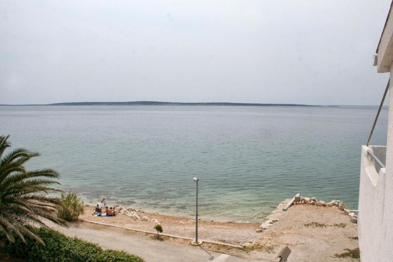 Apartments By The Sea Mandre, Pag - 4093 Kolan Kültér fotó